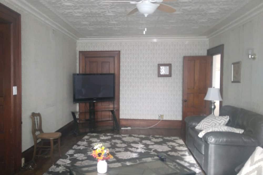 Photo of Bedroom in Ogdensburg