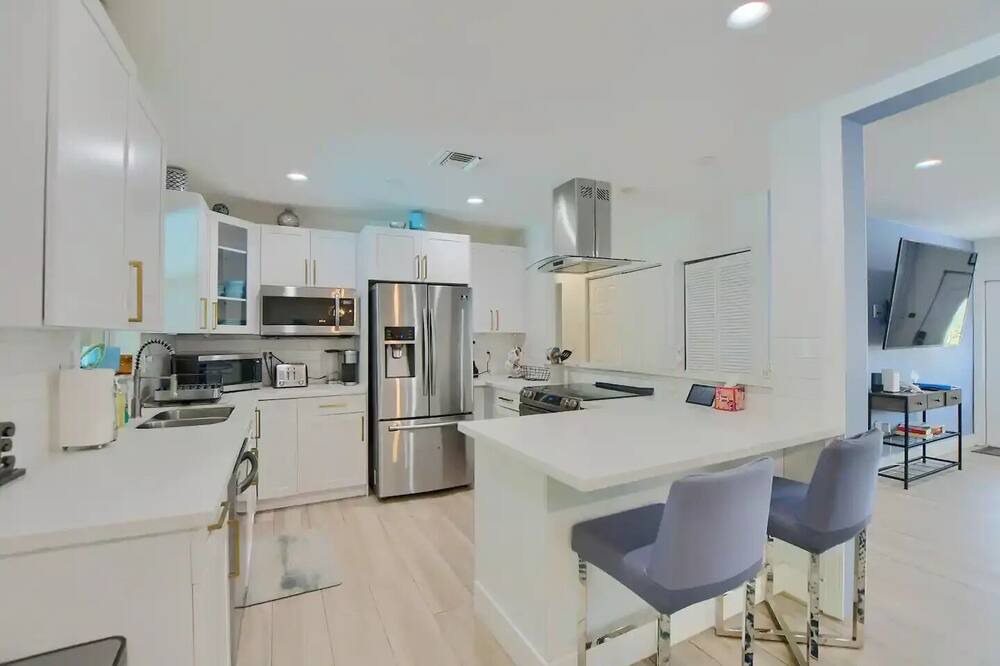 Photo of Kitchen in Central Corals