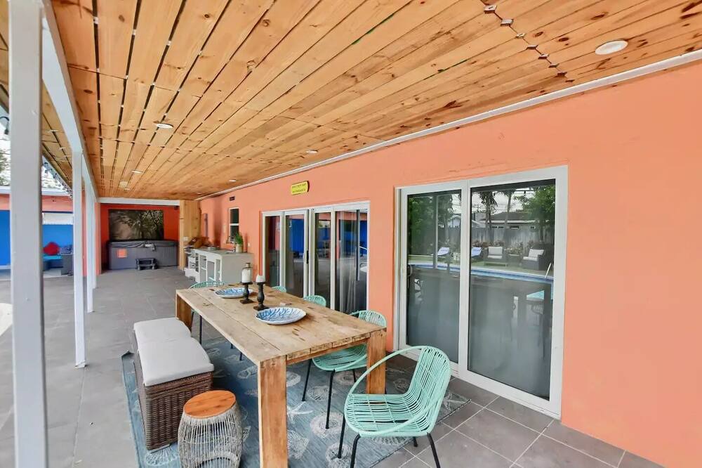 Photo of Outdoor in Central Corals