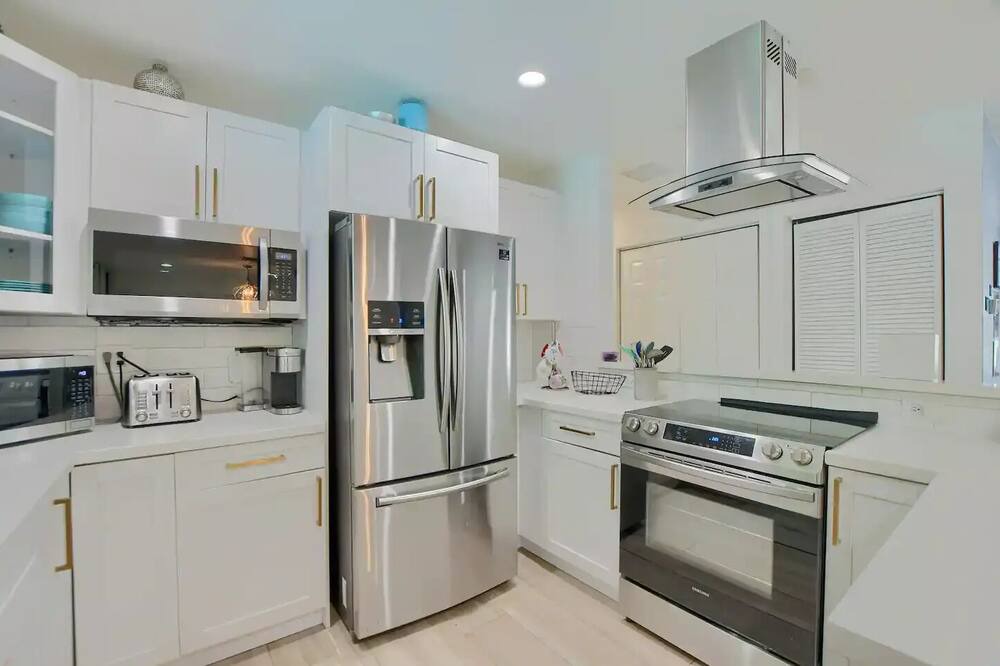 Photo of Kitchen in Central Corals