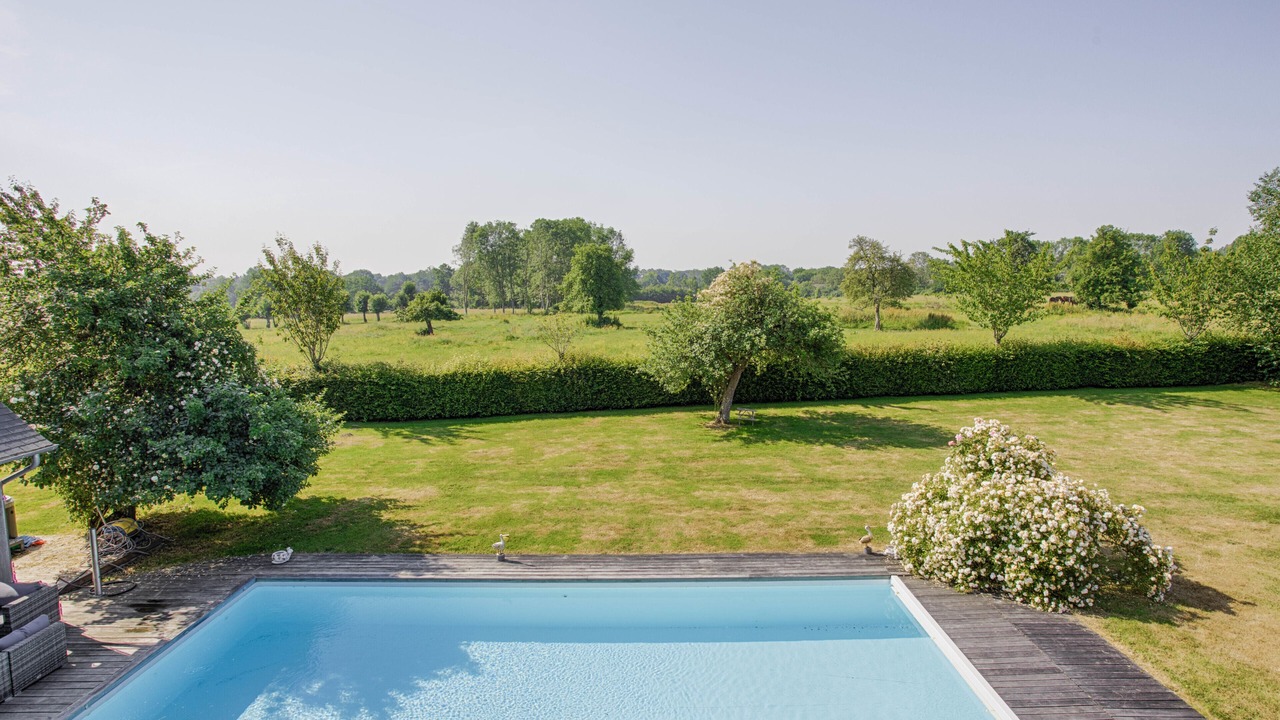 Photo of Outdoor in Saint-Pierre-Azif