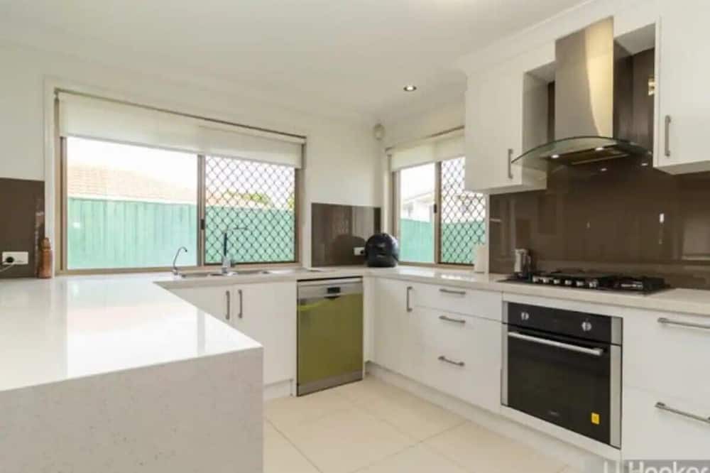 Photo of Kitchen in Calamvale