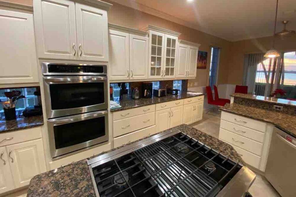Photo of Kitchen in Cocoa Beach