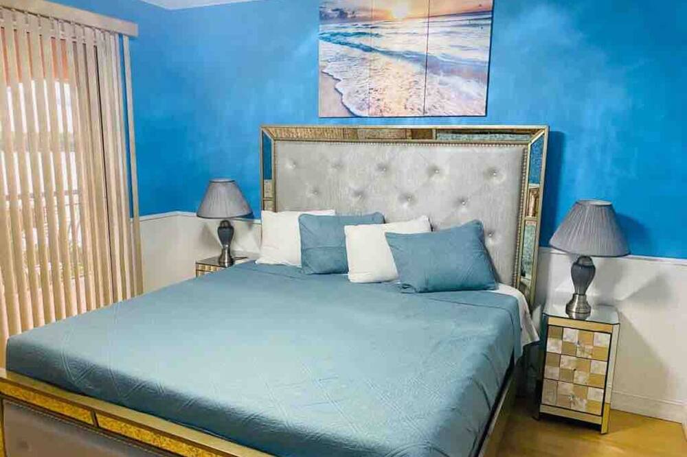 Photo of Bedroom in Cocoa Beach