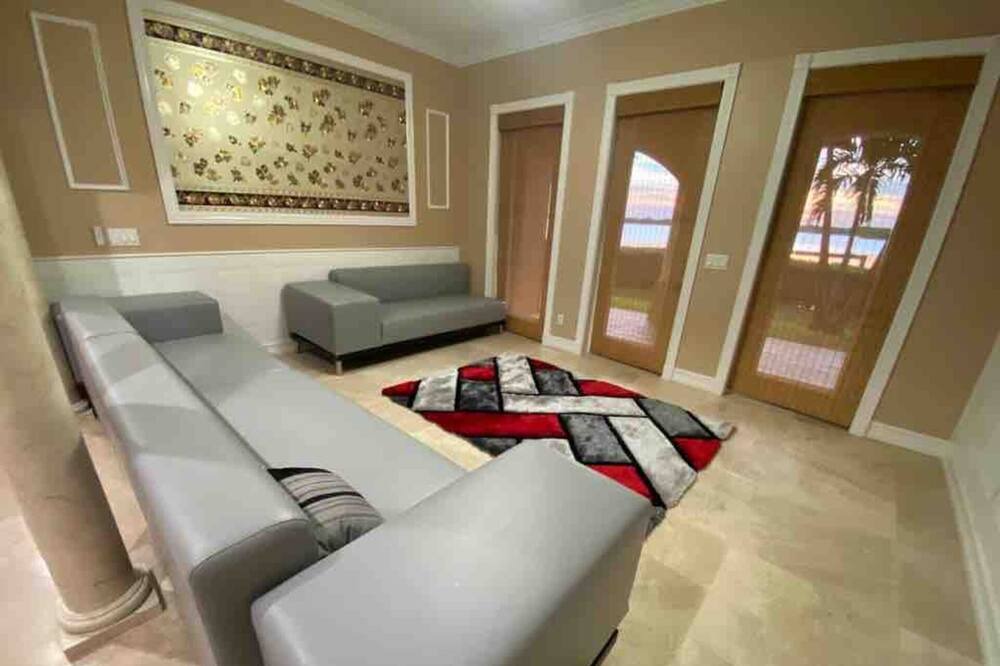 Photo of Livingroom in Cocoa Beach