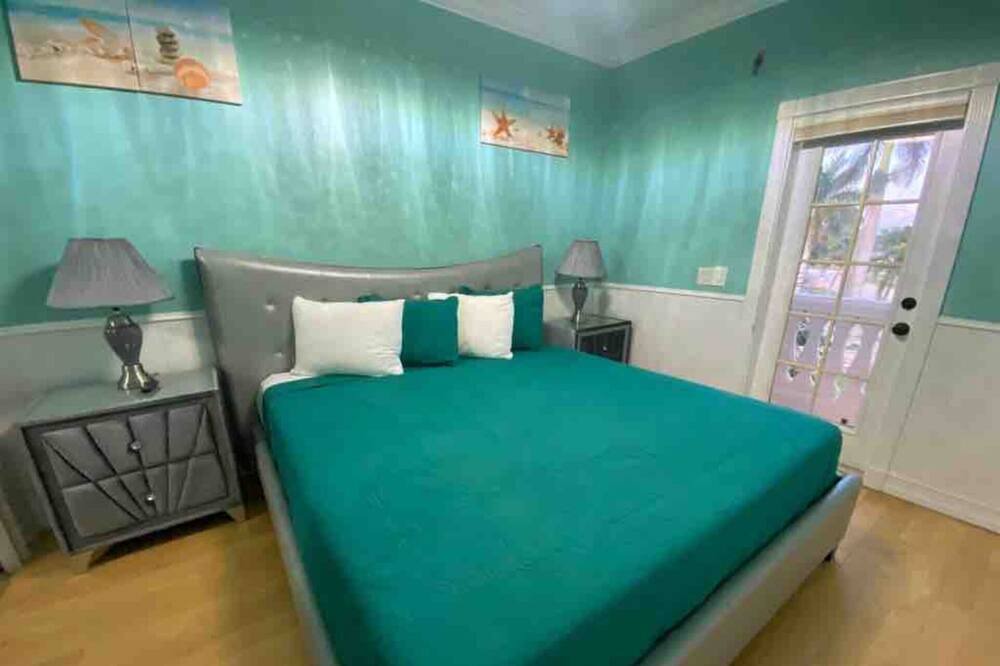 Photo of Bedroom in Cocoa Beach