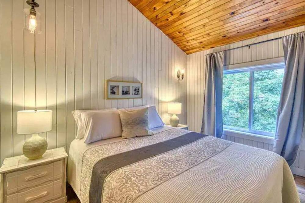 Photo of Bedroom in La Minerve