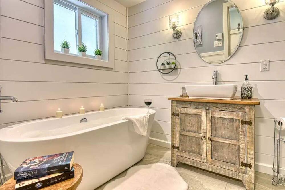 Photo of Bathroom in La Minerve