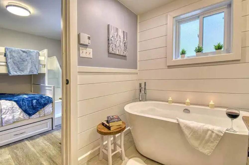Photo of Bathroom in La Minerve