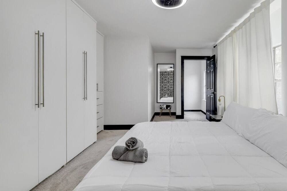 Photo of Bedroom in North Central Carrollton