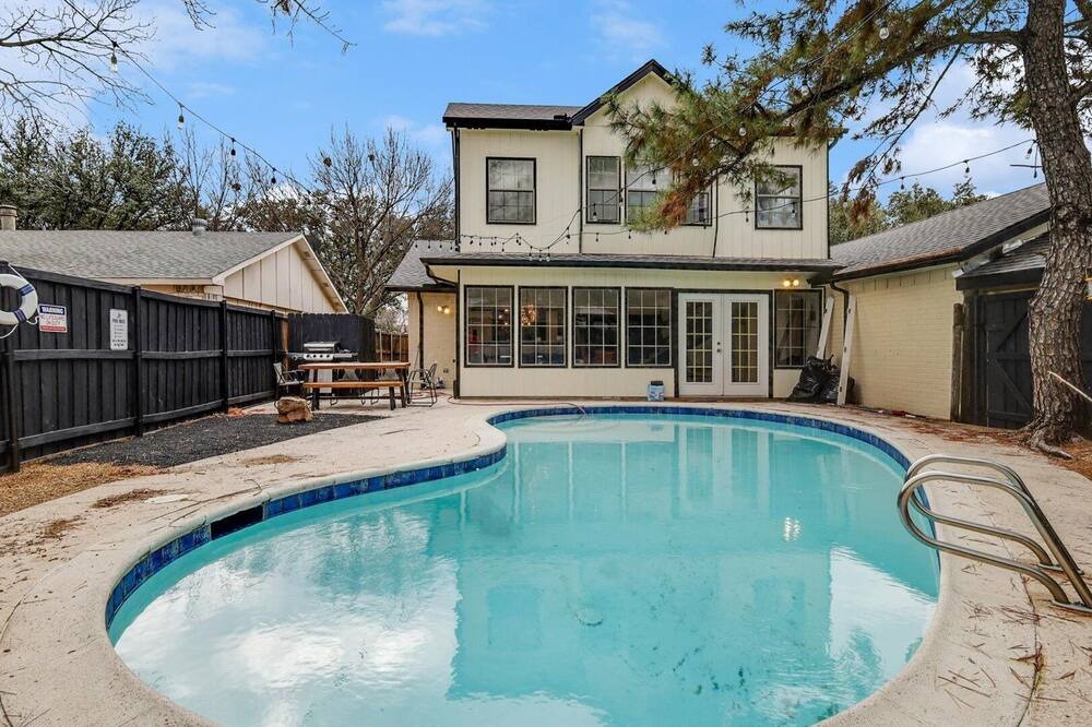 Photo of Outdoor in North Central Carrollton
