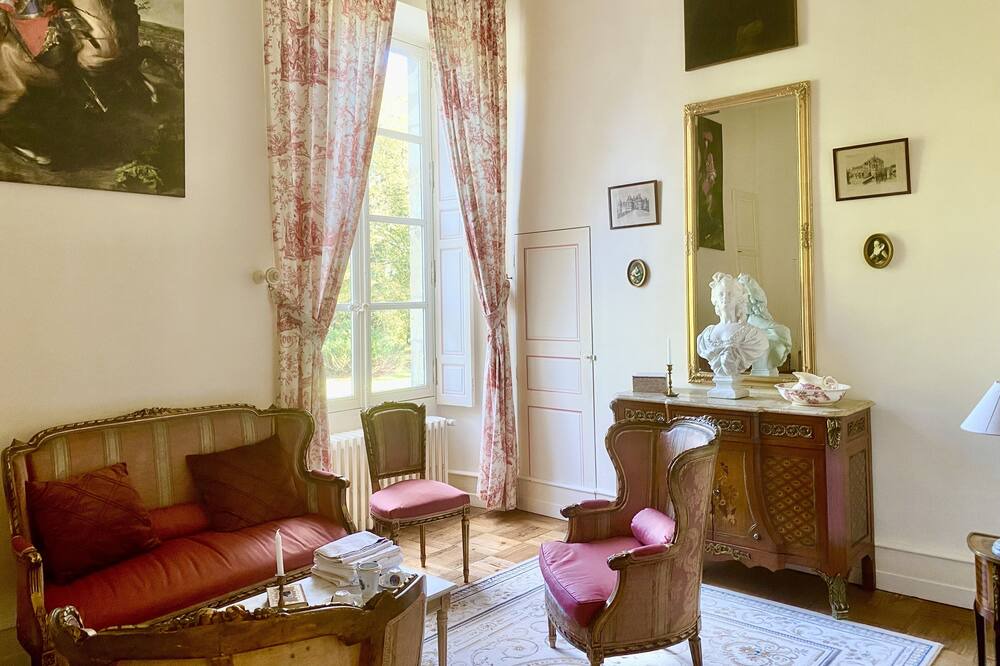 Photo of Bedroom in Appenai-sous-Belleme