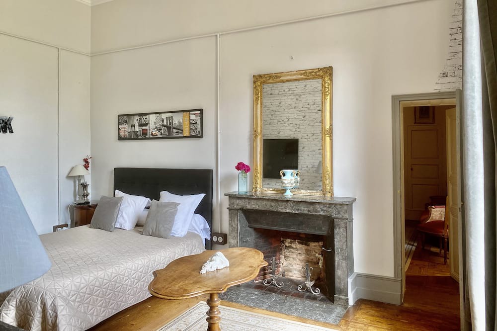 Photo of Bedroom in Appenai-sous-Belleme