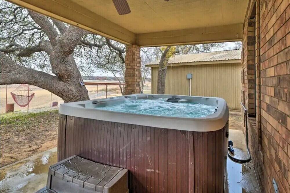 Photo of Outdoor in Lake Brownwood