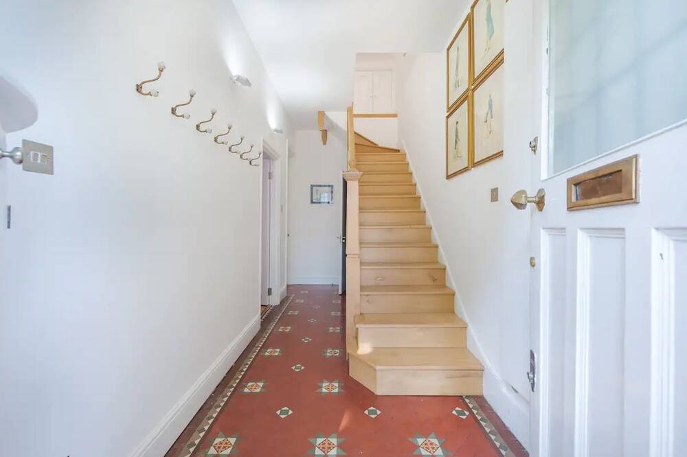 Photo of Others in North Kensington