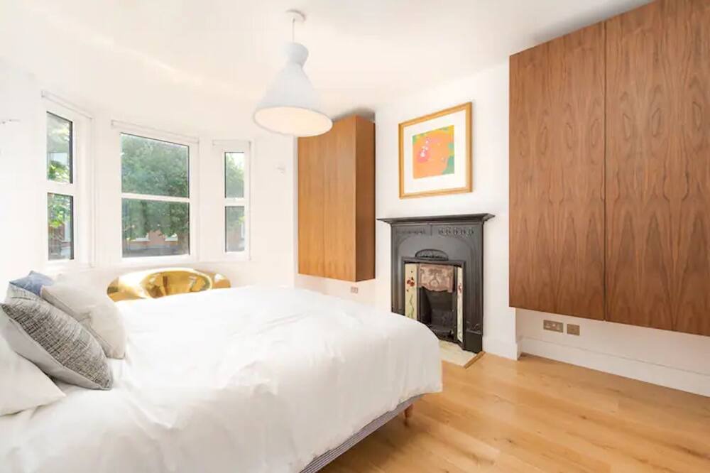 Photo of Bedroom in North Kensington