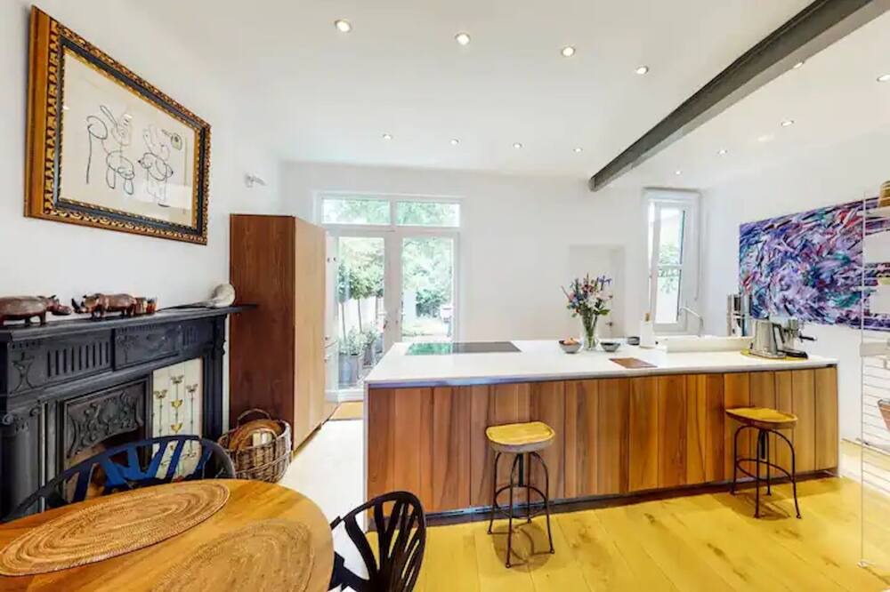 Photo of Others in North Kensington