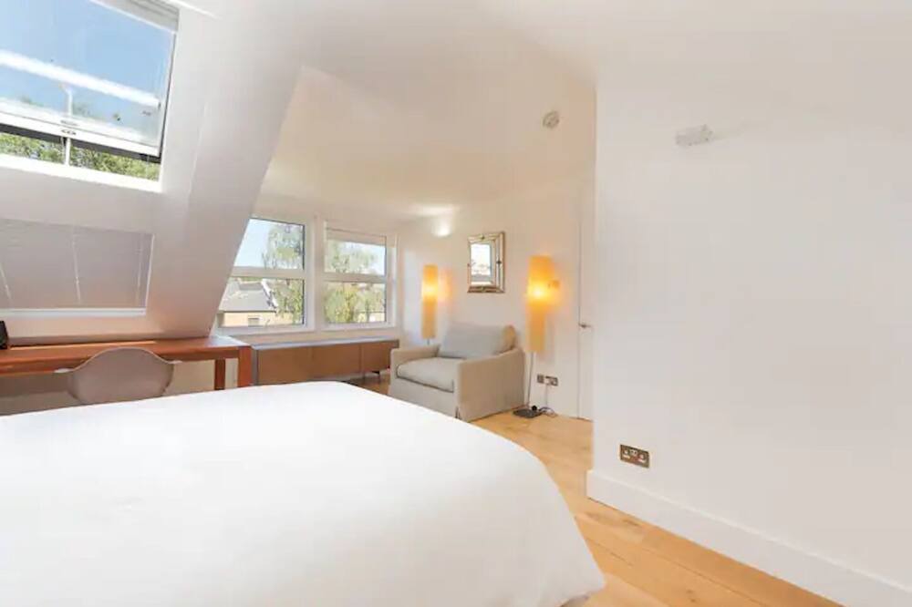 Photo of Bedroom in North Kensington
