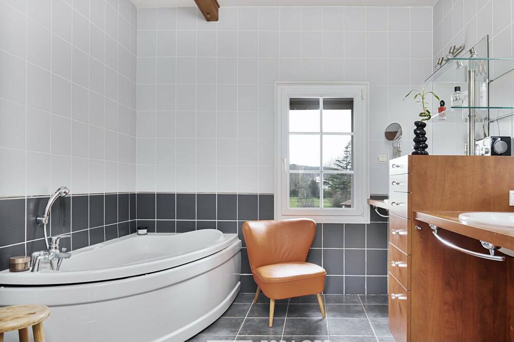 Photo of Bathroom in Castres