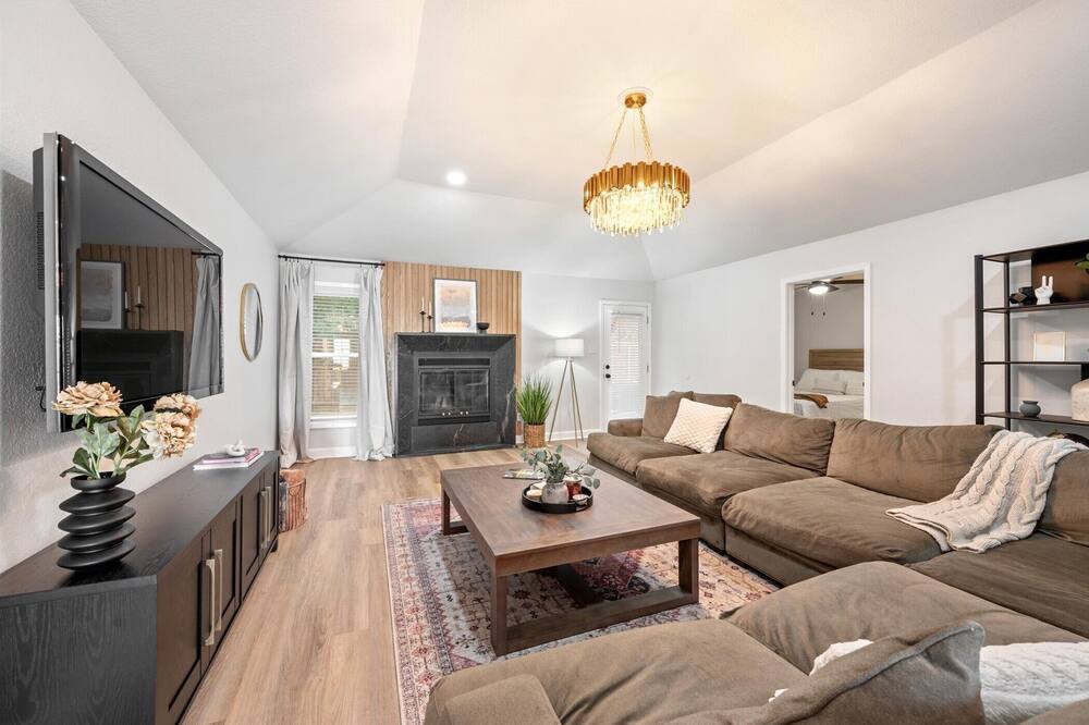 Photo of Livingroom in Grapevine