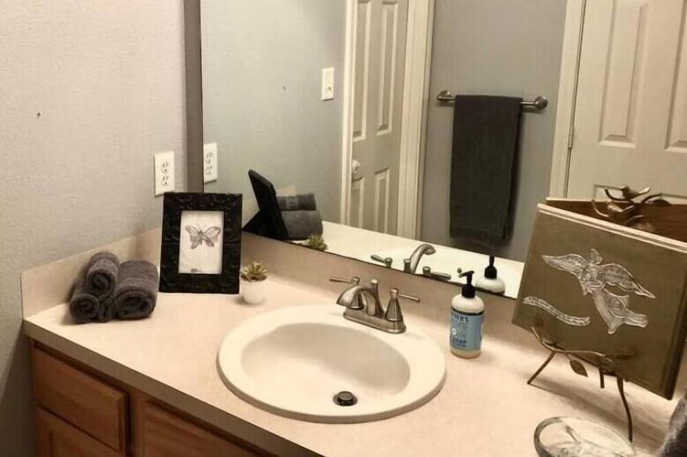 Photo of Bathroom in Southwood Valley