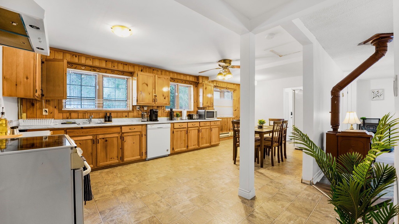 Photo of Kitchen in Caledon