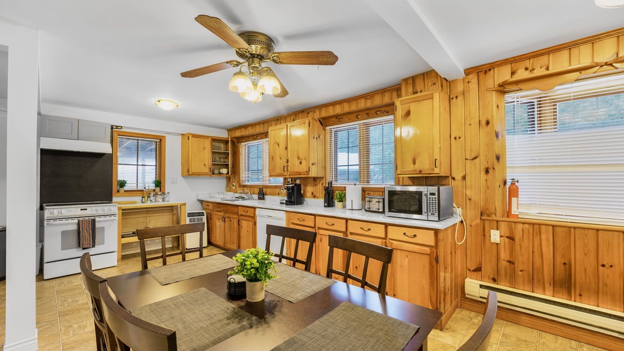 Photo of Kitchen in Caledon