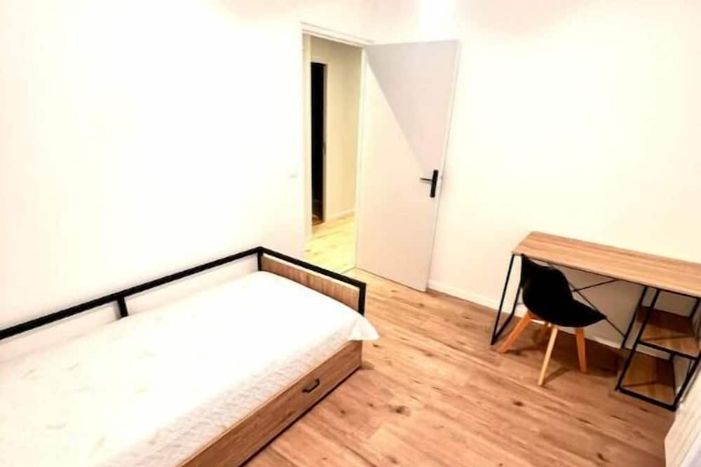 Photo of Bedroom in Champigny-sur-Marne