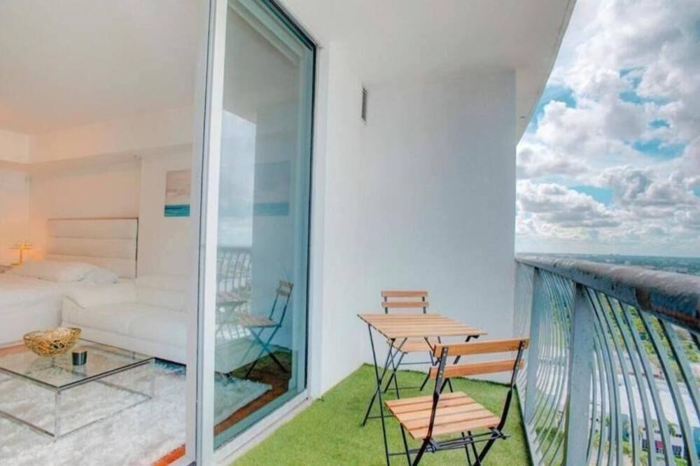 Photo of Outdoor in Surfside