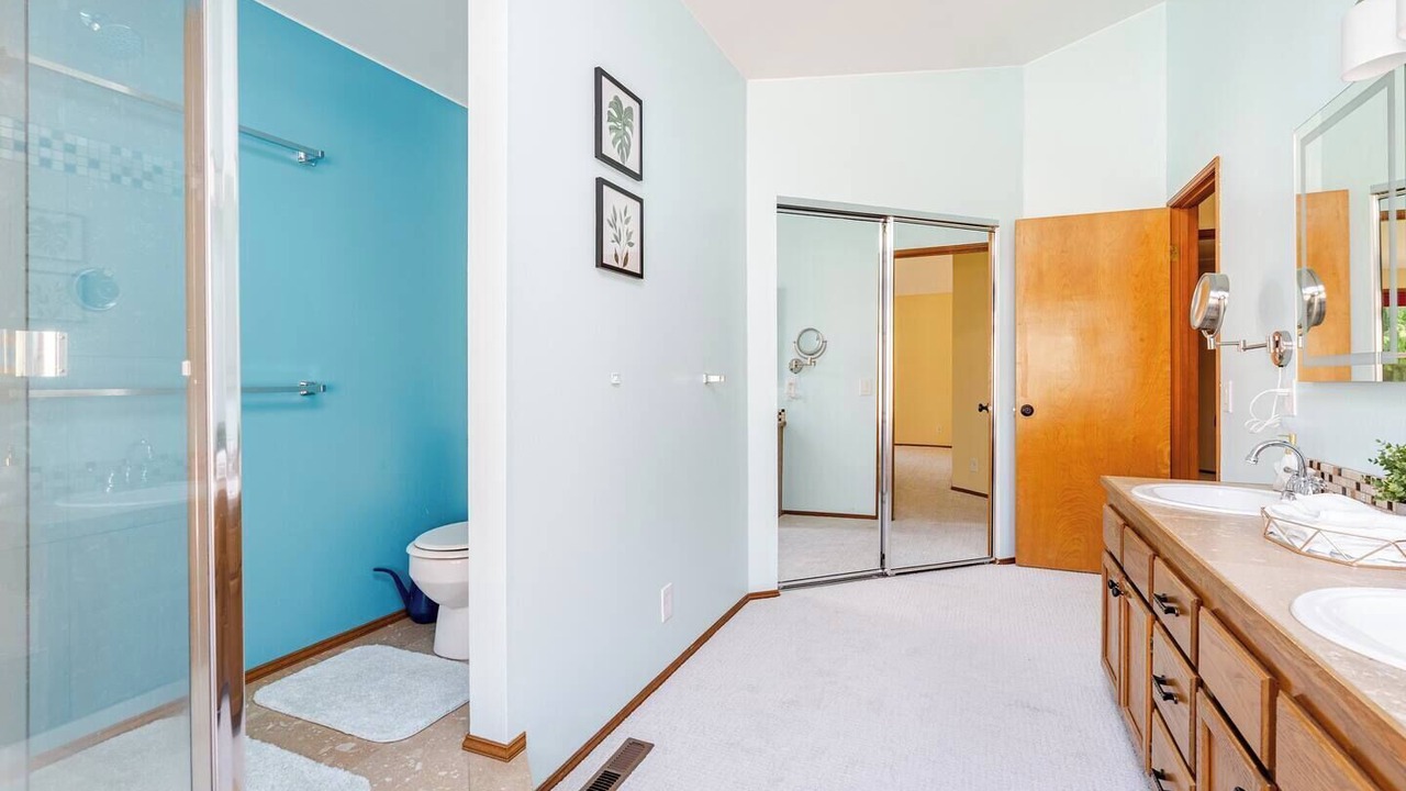 Photo of Others in Silver Lake