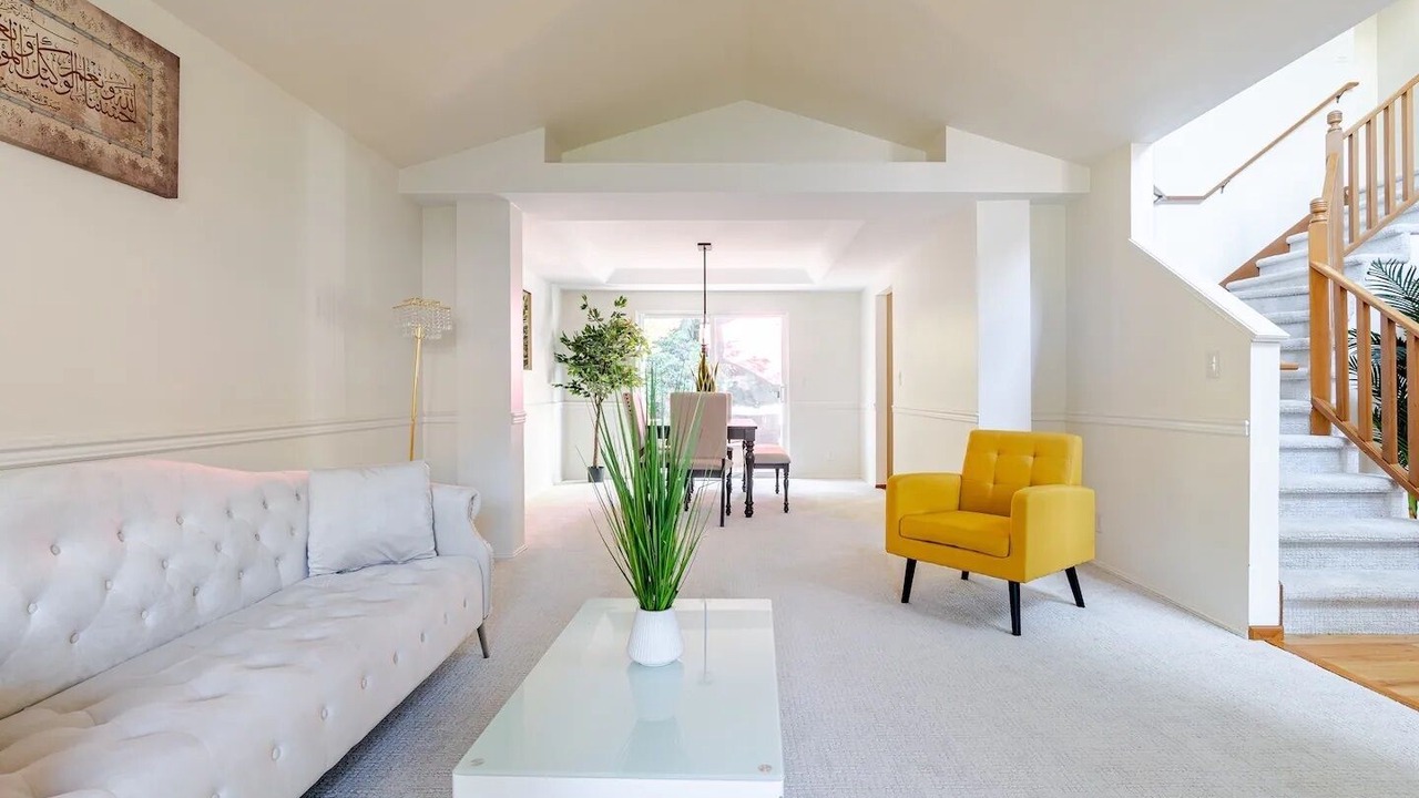 Photo of Livingroom in Silver Lake