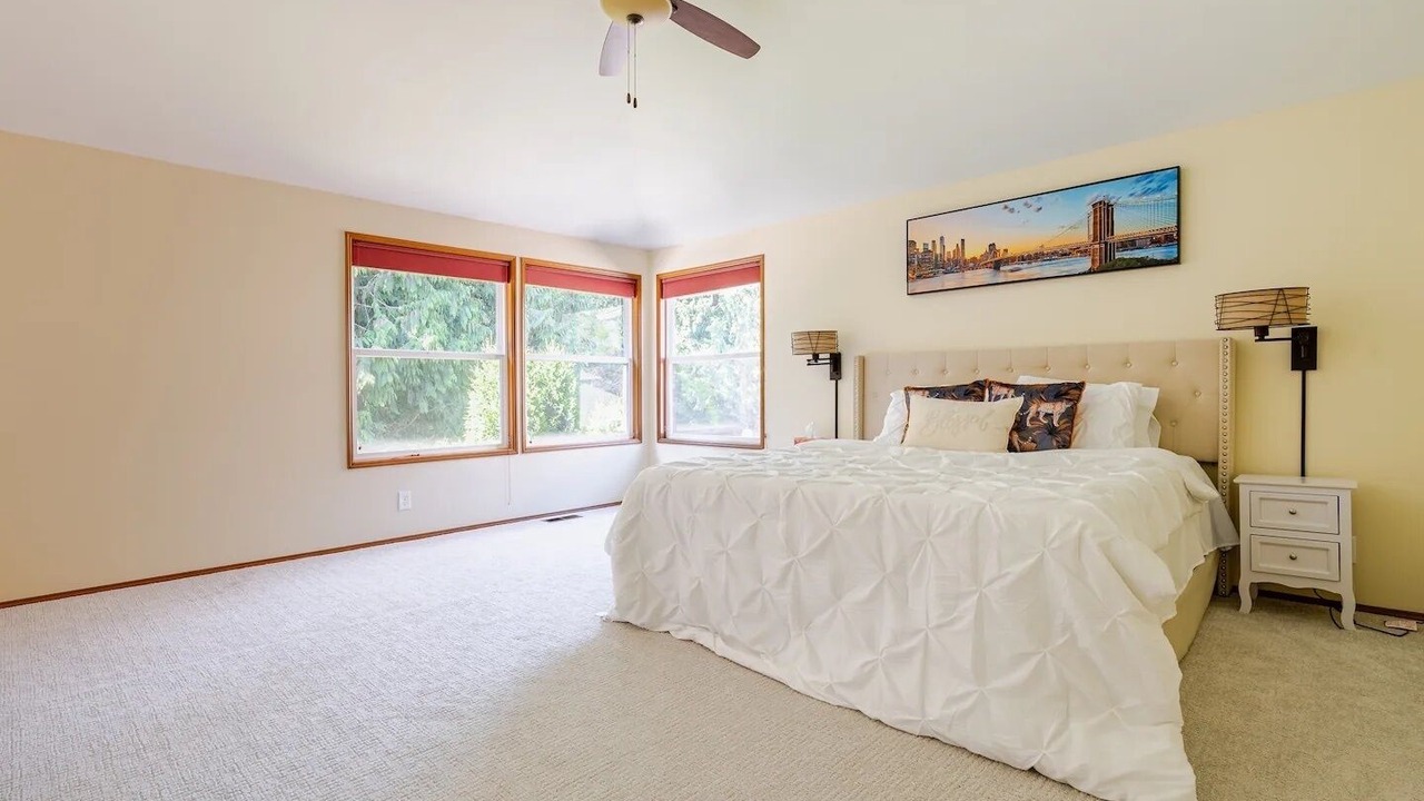 Photo of Others in Silver Lake