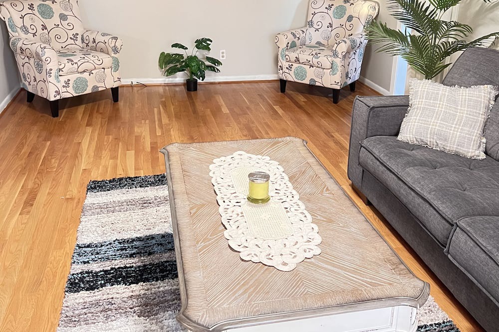 Photo of Livingroom in Westover