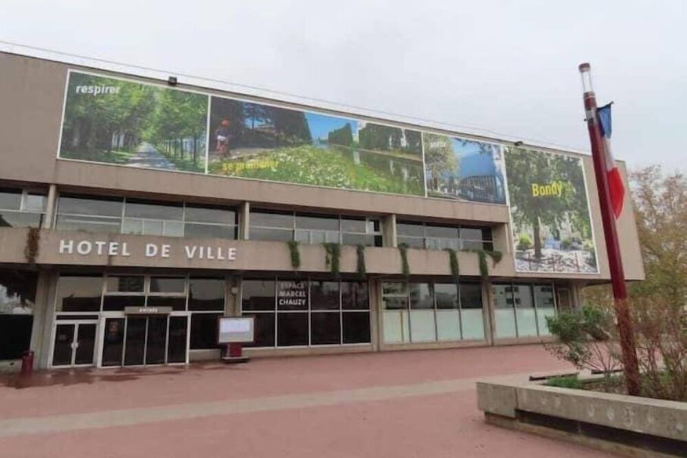 Photo of Others in Bondy