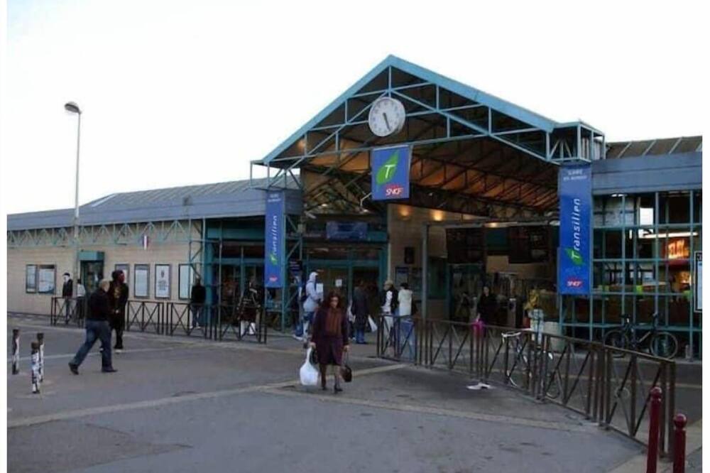 Photo of Others in Bondy