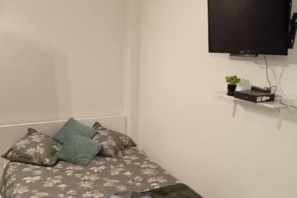 Photo of Bedroom in Bondy