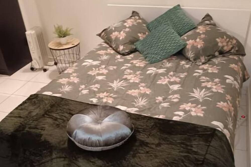 Photo of Others in Bondy