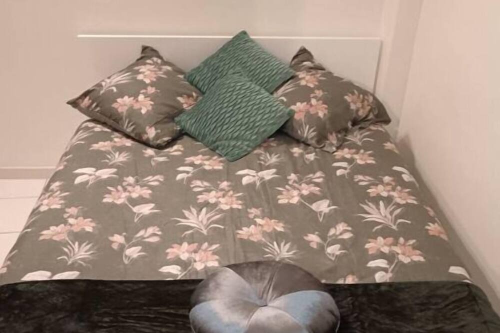 Photo of Bedroom in Bondy