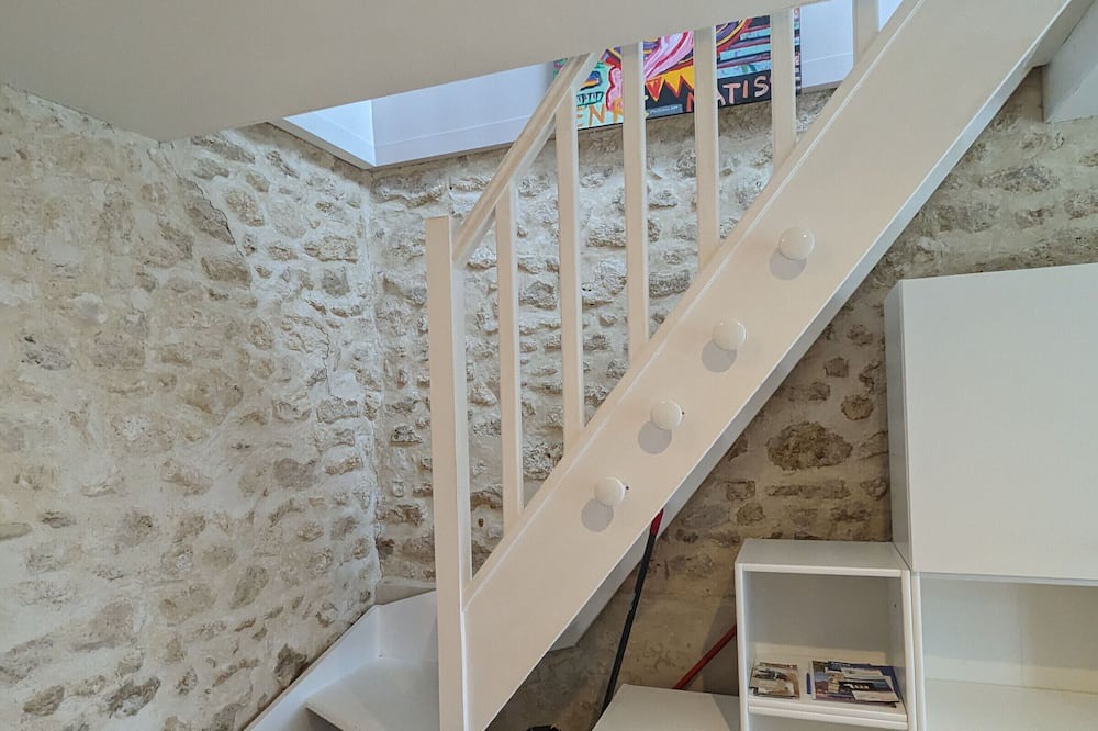 Photo of Others in Olivet