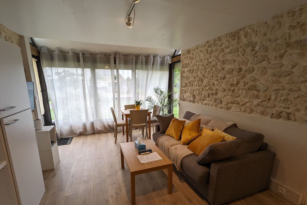 Photo of Others in Olivet