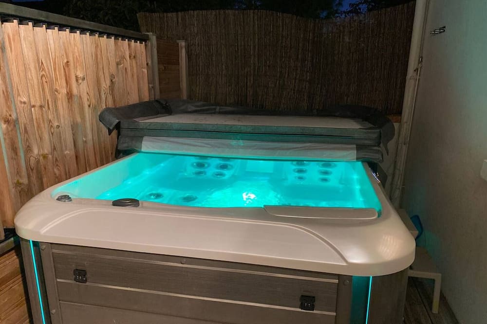 Photo of Others in Olivet