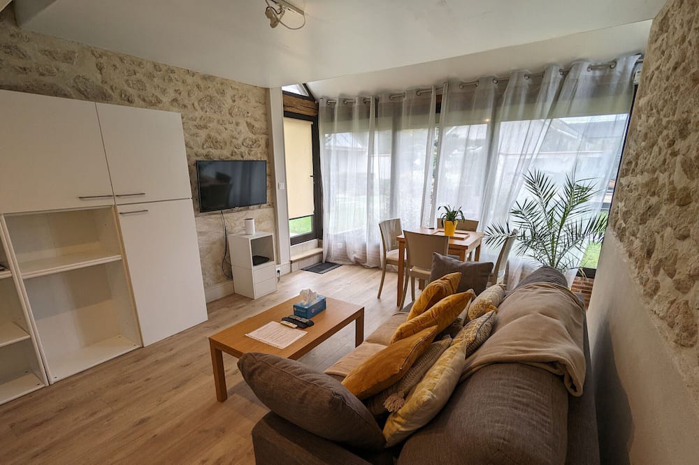 Photo of Livingroom in Olivet