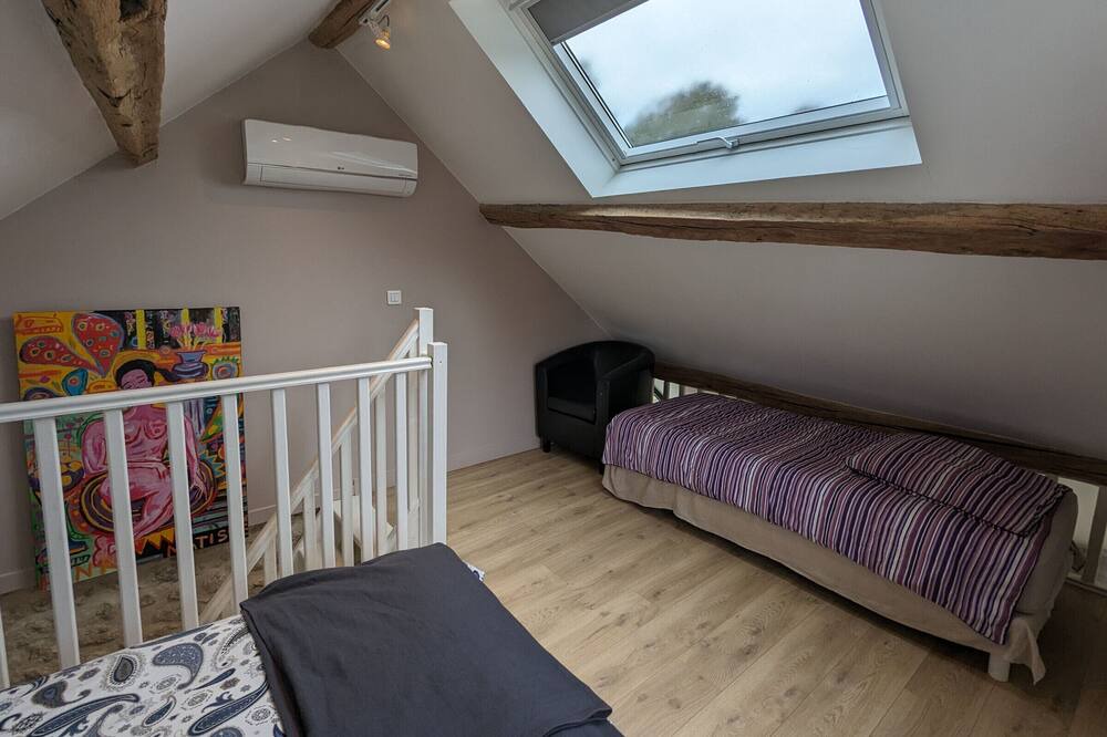 Photo of Bedroom in Olivet