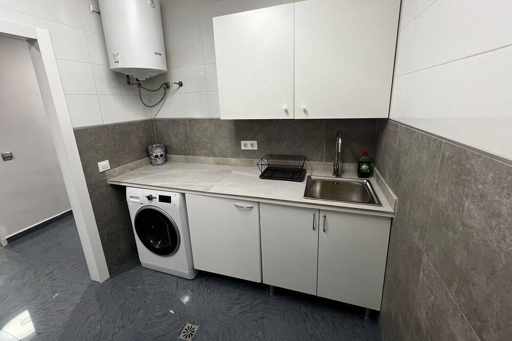 Photo of Kitchen in Patraix