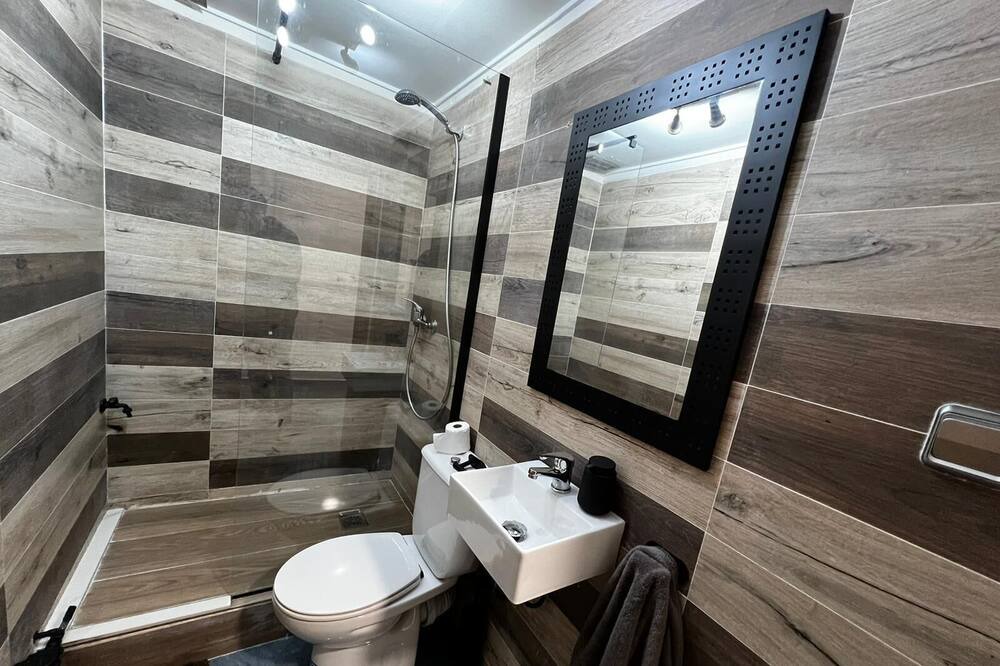 Photo of Bathroom in Patraix