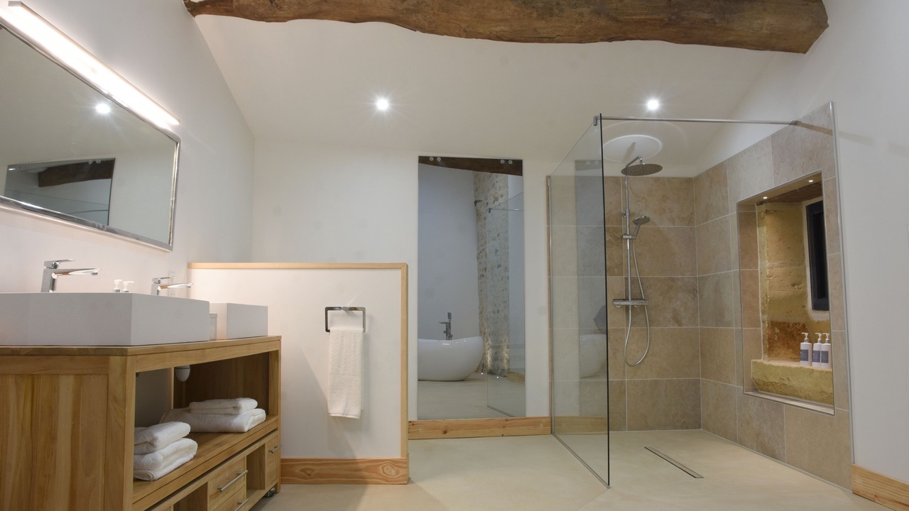 Photo of Bathroom in Floirac