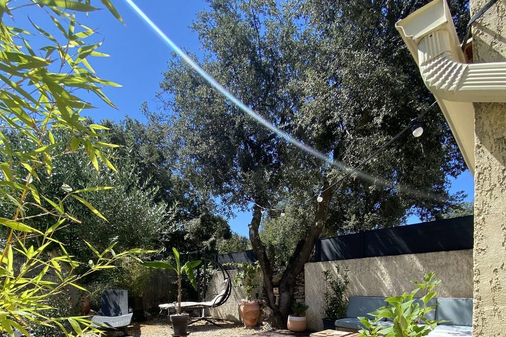 Photo of Patio Balcony in Uchaud