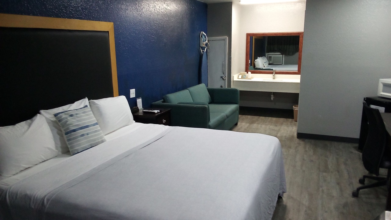Photo of Bedroom in Waldron