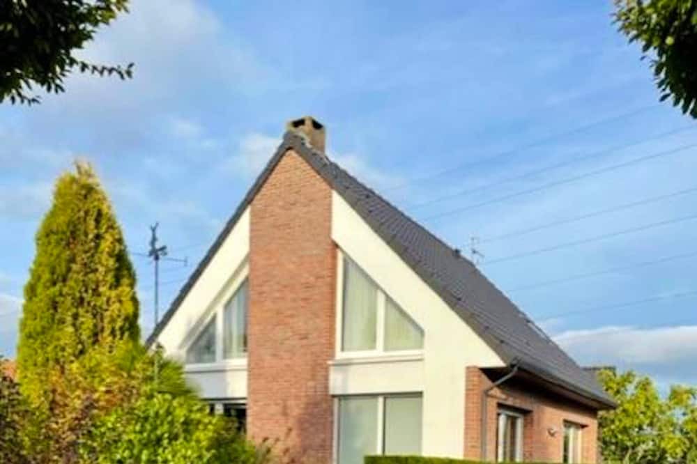 Photo of Others in Longuenesse