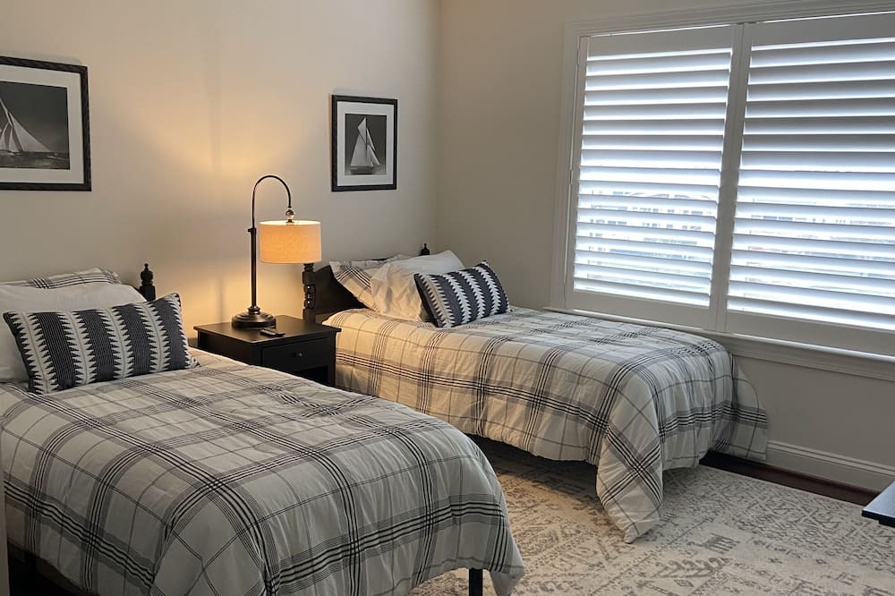 Photo of Bedroom in Arnold